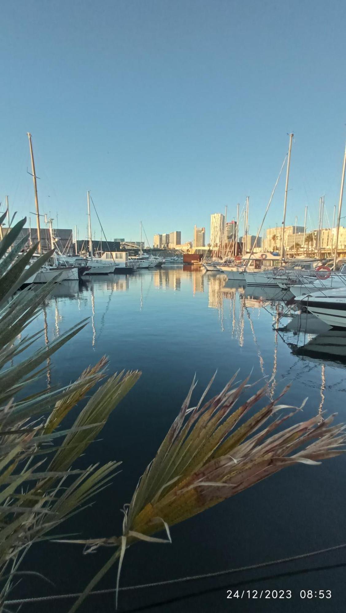 Best Barcelona Boat Experience Сант Адриа де Бесос Екстериор снимка
